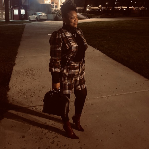 Express - Picture 4 of 4